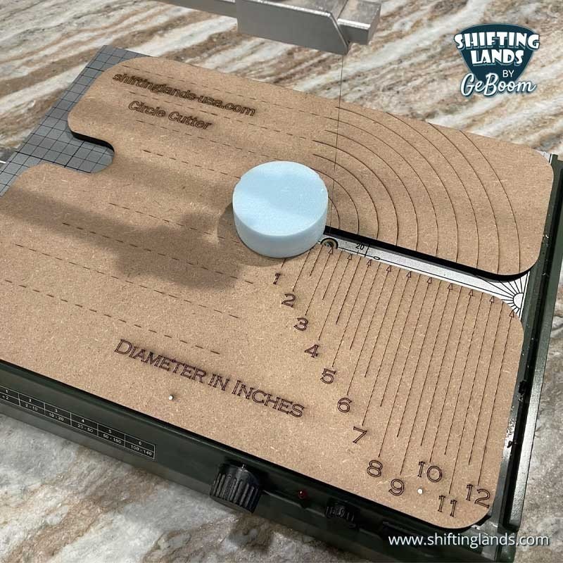 Circular Cutting Board